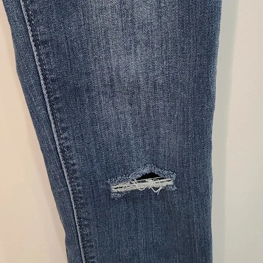 Hudson Distressed Raw Hem Denim Jeans - Picture 8 of 16